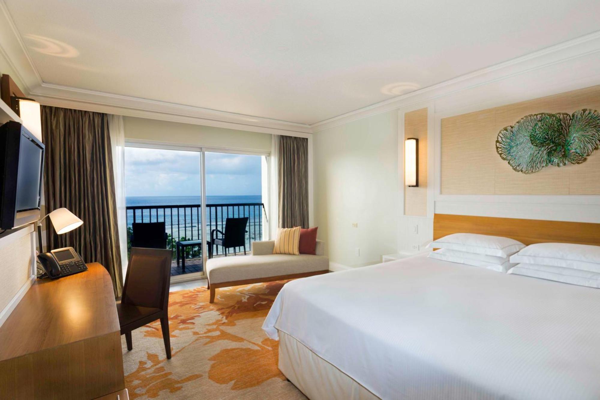 Hilton Guam Resort & Spa Tumon Exterior photo